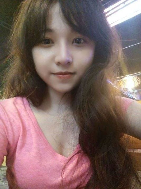 《漂亮的女邻居5》在线观看